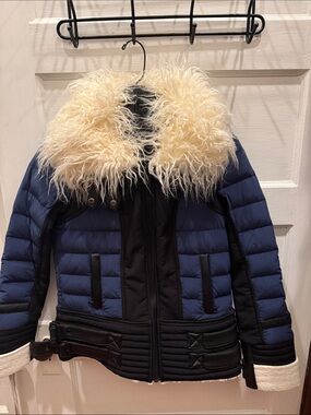 blanc noir Navy Quilted Puffer Jacket with Cream Faux Fur Collar